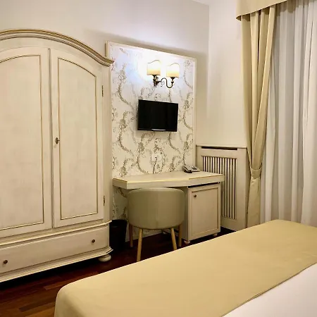 Albergo Gardesana 3*