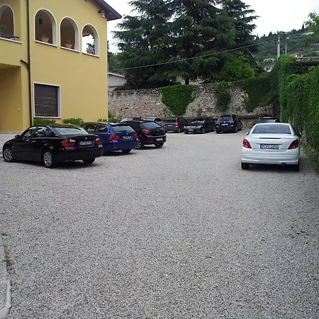 Hotel Albergo Gardesana 3*